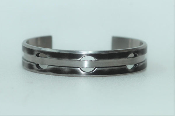 LINKS OF LONDON Men's Steel Elements Circle Cut Out Bangle Bracelet NEW RRP120