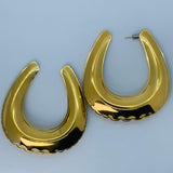 AREA Metallic Retro Style Oversized Horse Shoe Gold Buckle Earring NEW