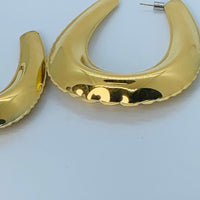 AREA Metallic Retro Style Oversized Horse Shoe Gold Buckle Earring NEW